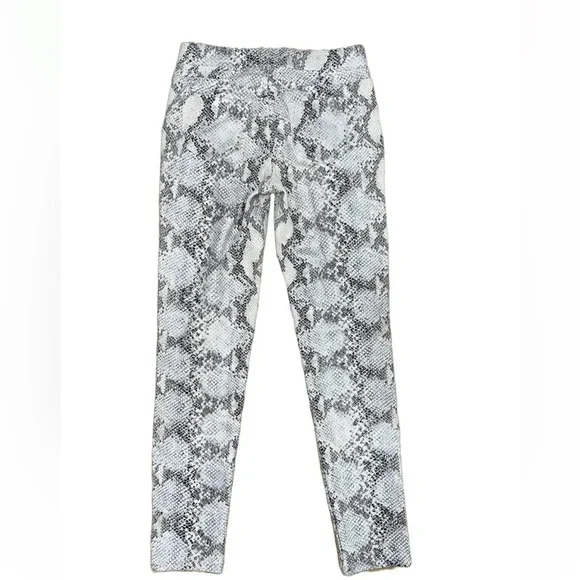 TRACTR Girl's Snake-Print Leggings LN 12 - Picture 2 of 3